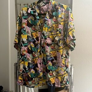 Vintage Nicole miller blouse. Size S 100% silk. NYC print.